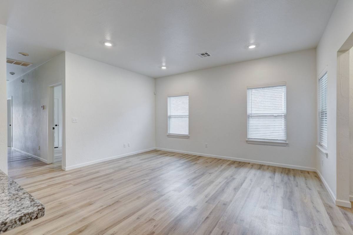 House for rent at 1129 Carpe Diem Court, Edmond, OK 73003