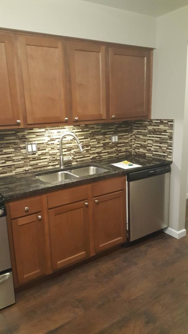 Apartment for rent at 1121 Poplar, Fenton, MI 48430