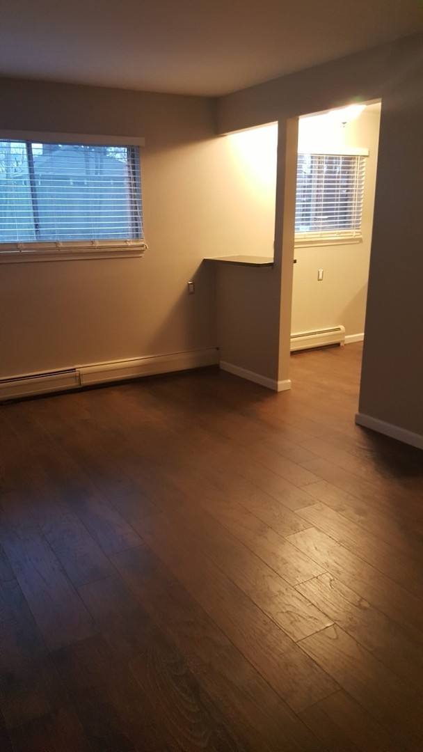 Apartment for rent at 1121 Poplar, Fenton, MI 48430