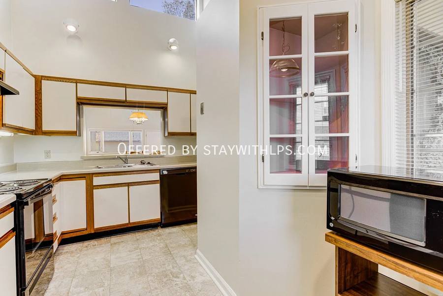 Townhouse for rent at 5013 Scheibler Rd #C1, Memphis, TN 38128