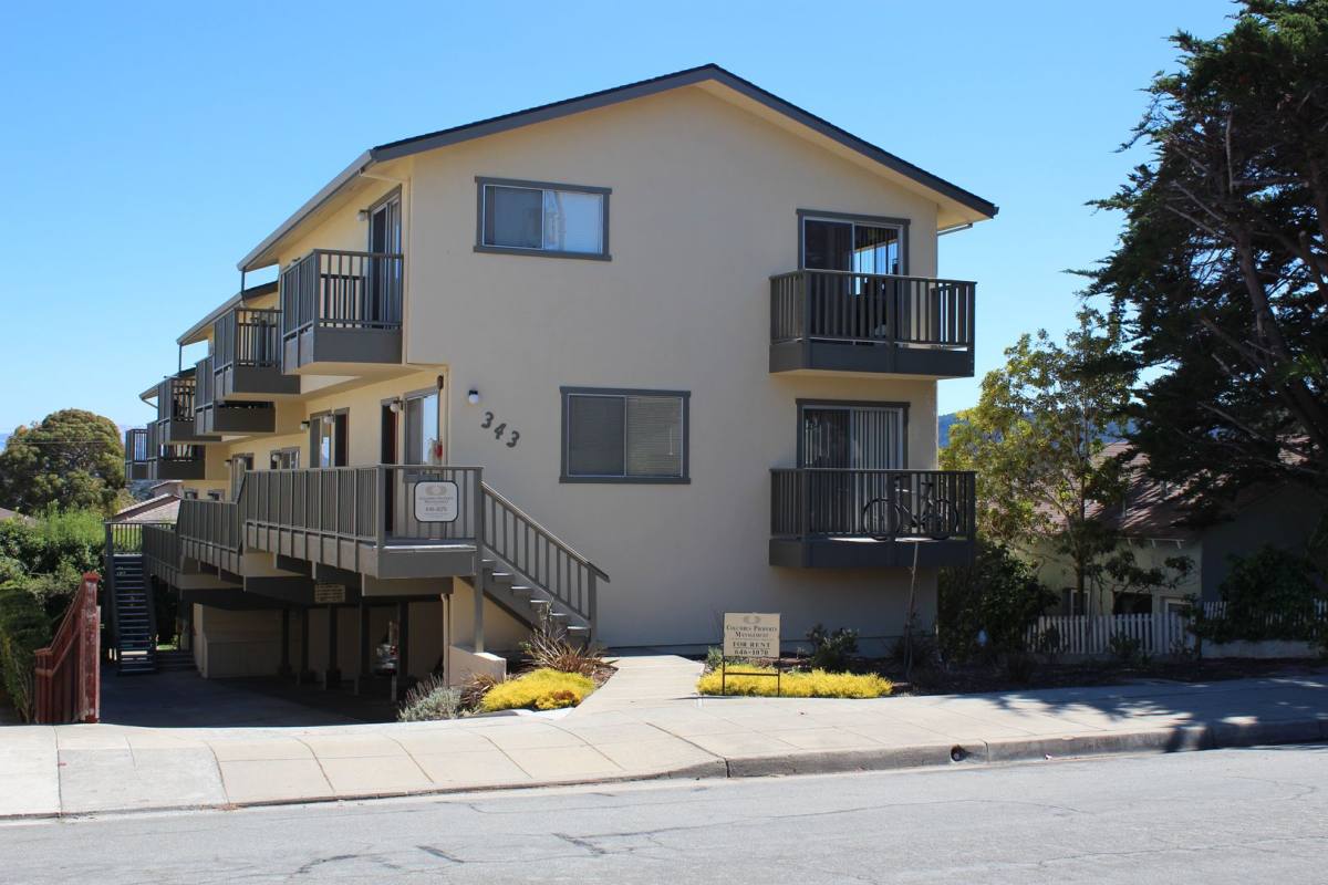 Townhouse for rent at 343 Larkin St, Monterey, CA 93940