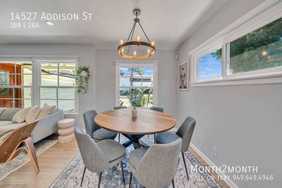 House for rent at 14527 Addison St, Sherman Oaks, CA 91403