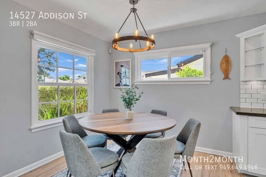 House for rent at 14527 Addison St, Sherman Oaks, CA 91403