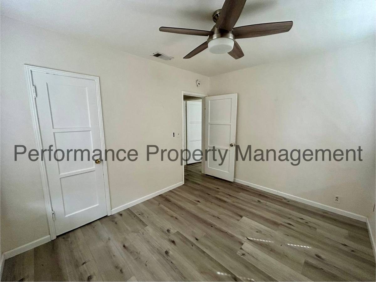 House for rent at 2520 Loma Linda Dr, Bakersfield, CA 93305