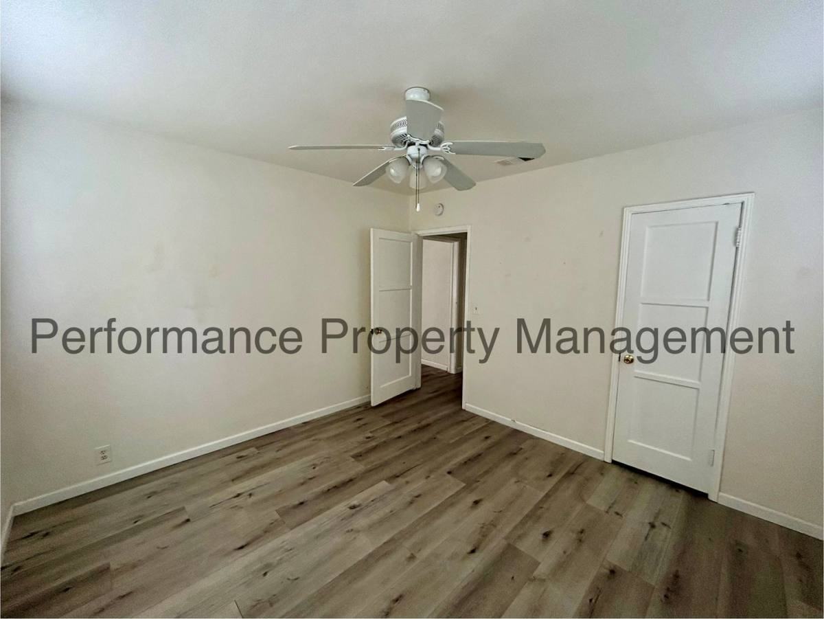 House for rent at 2520 Loma Linda Dr, Bakersfield, CA 93305