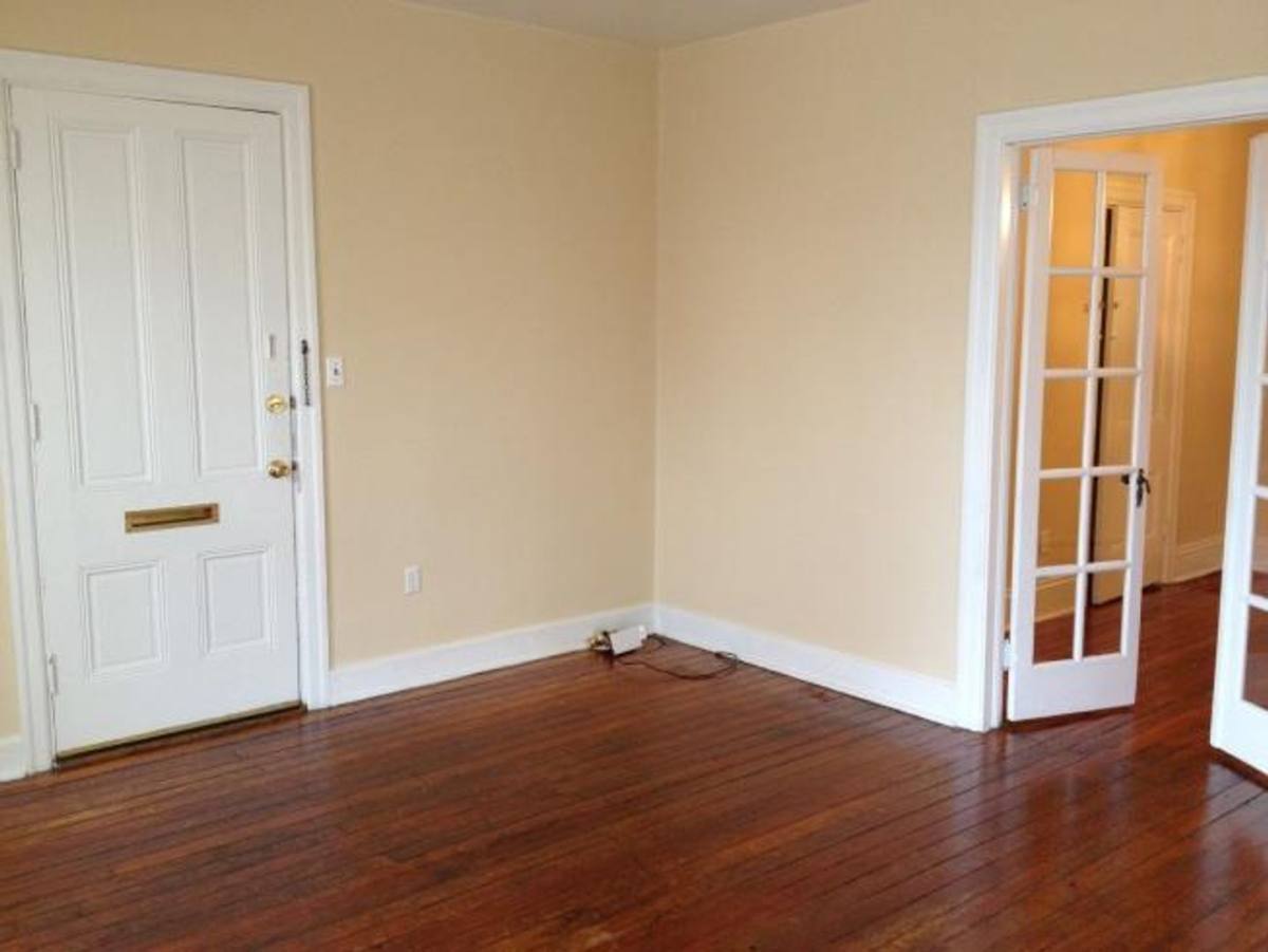 Apartment for rent at 142 S Hanover St #1, Carlisle, PA 17013