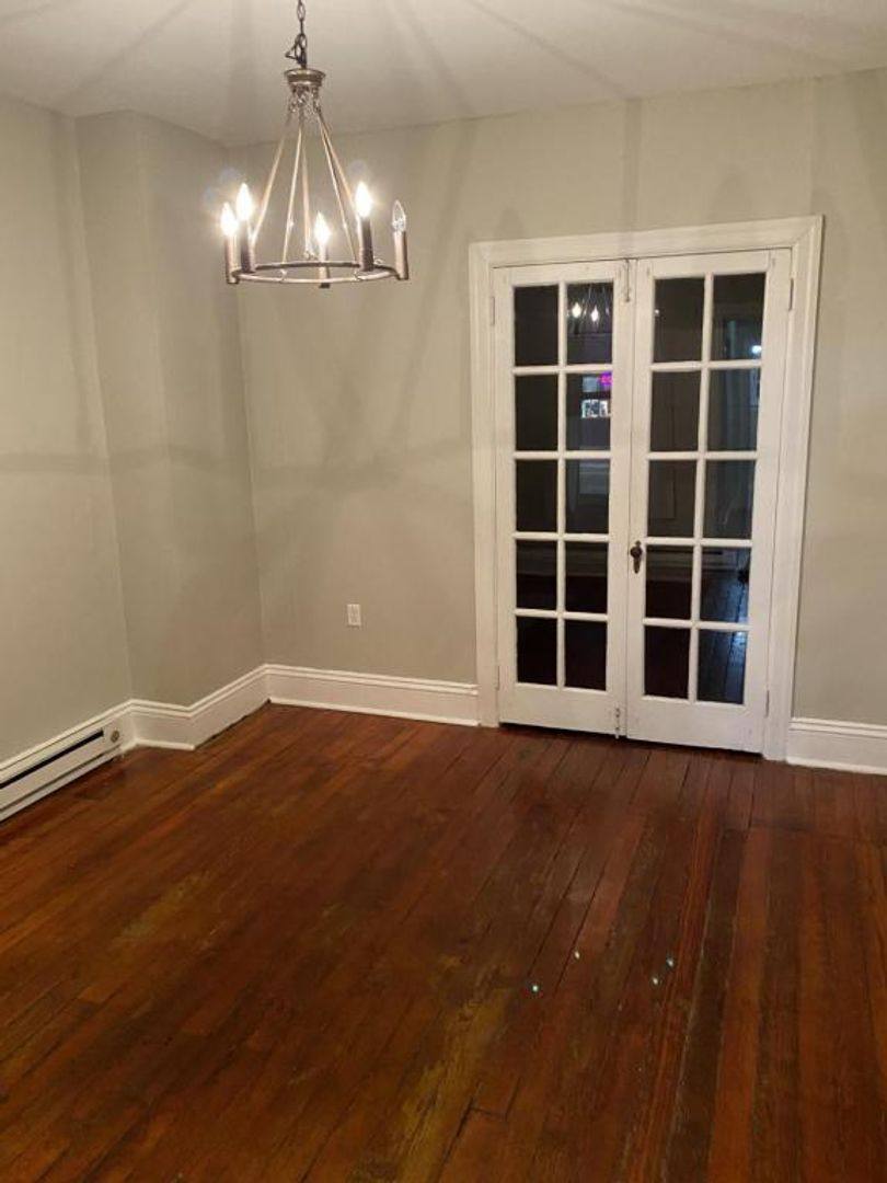 Apartment for rent at 142 S Hanover St #1, Carlisle, PA 17013