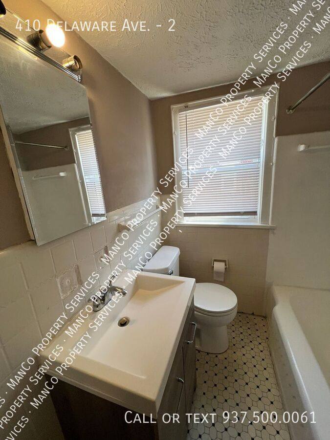 Apartment for rent at 410 Delaware Ave #2, Dayton, OH 45405