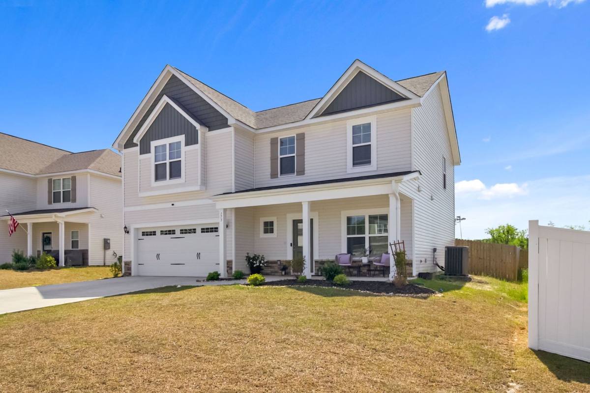 House for rent at 173 London Dr, Raeford, NC 28376