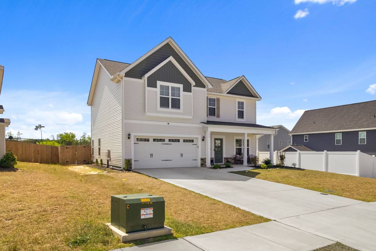 House for rent at 173 London Dr, Raeford, NC 28376