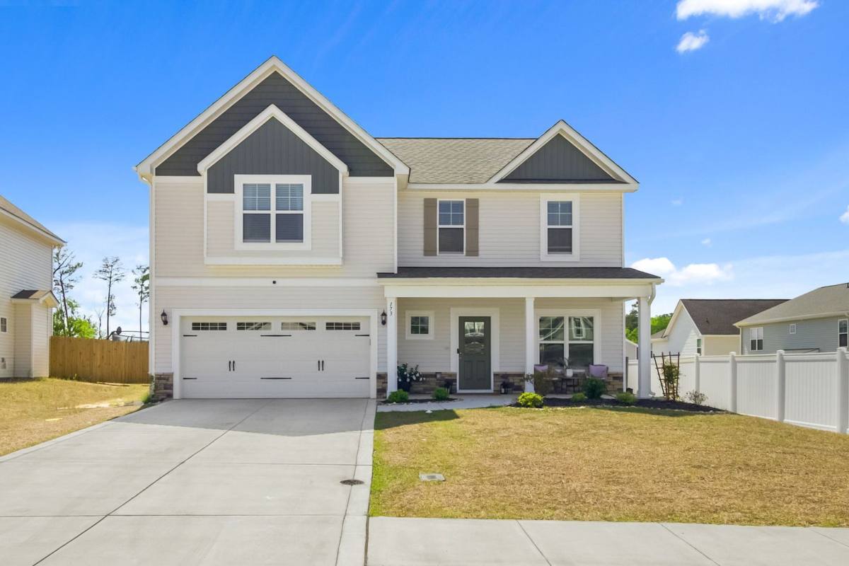 House for rent at 173 London Dr, Raeford, NC 28376