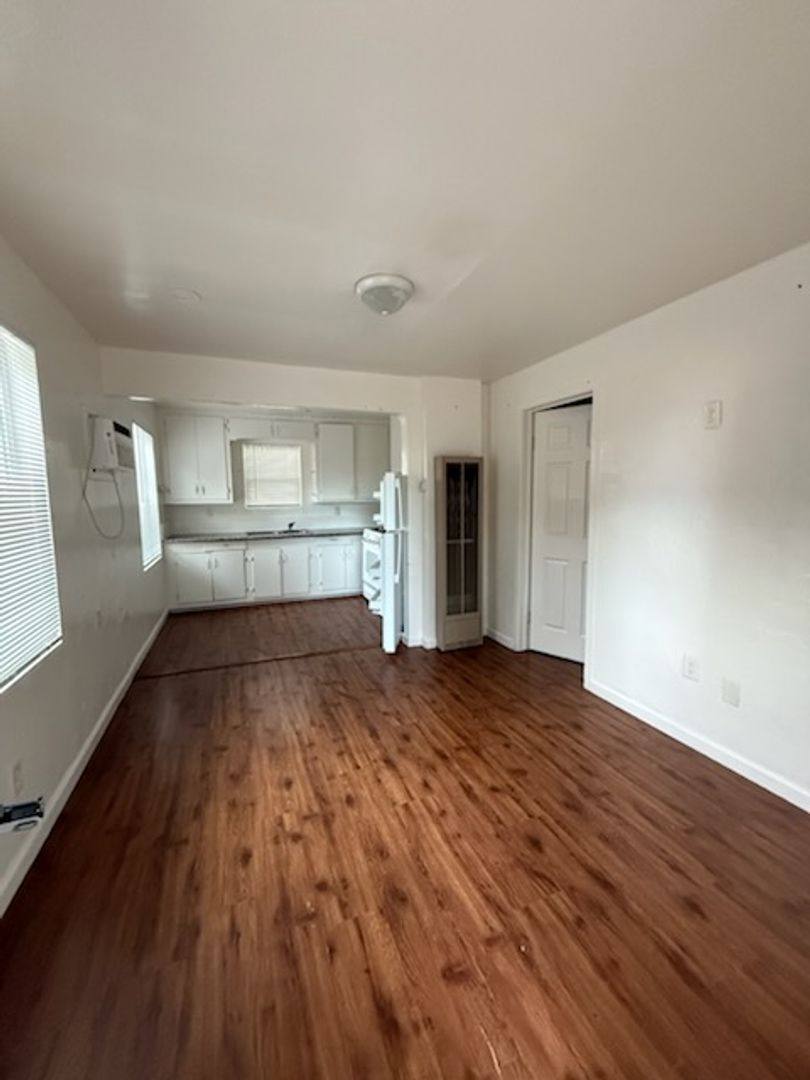 Apartment for rent at 235 E Coolidge Ave, Modesto, CA 95350