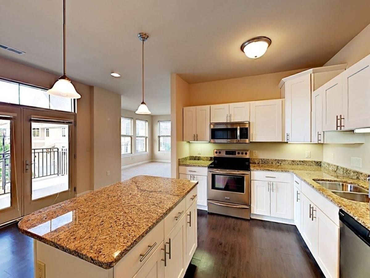 Apartment for rent at 233 W Wisconsin Ave, Oconomowoc, WI 53066