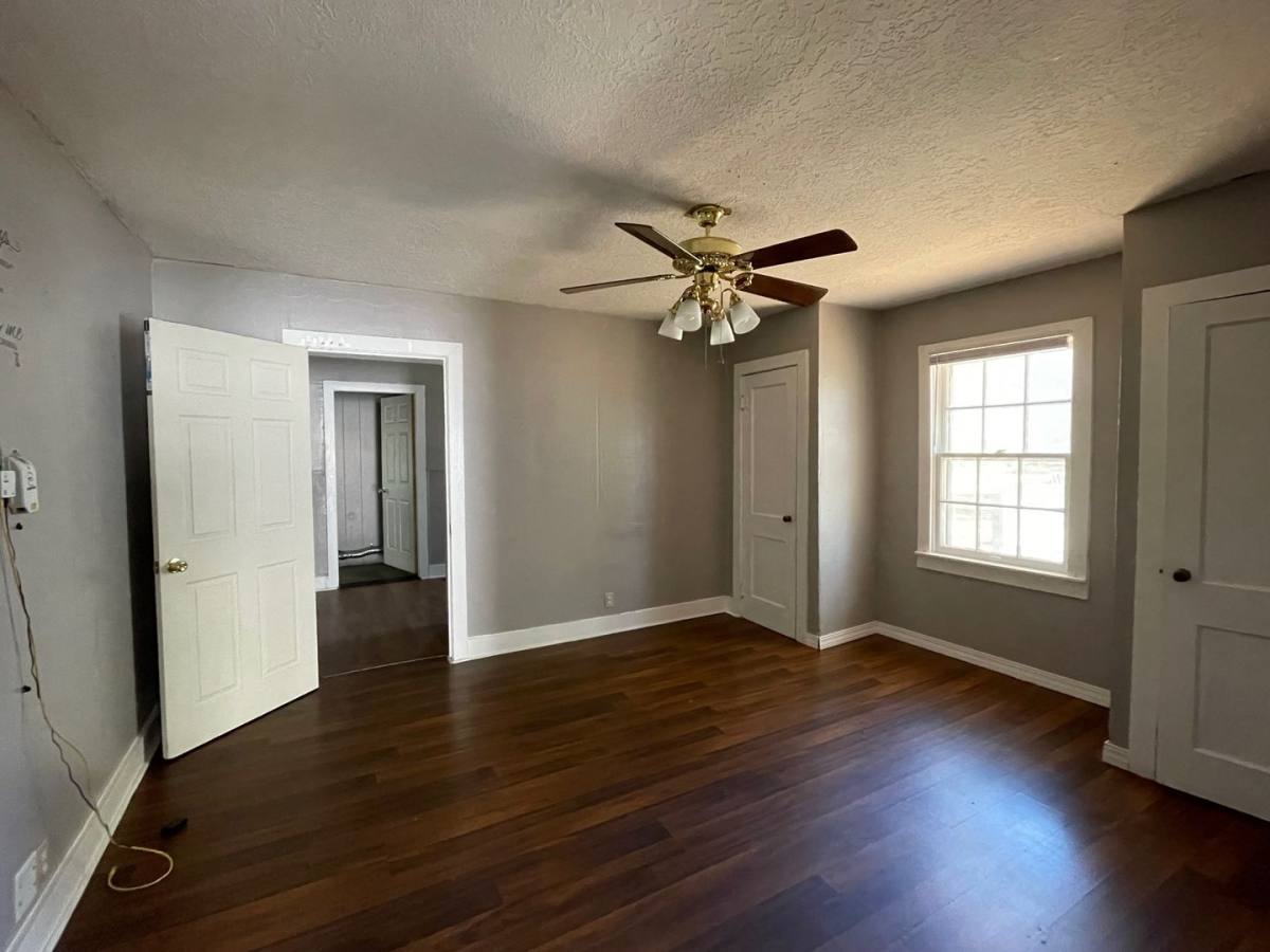 Apartment for rent at 2104-2106 McAlister, Milan, TN 38358