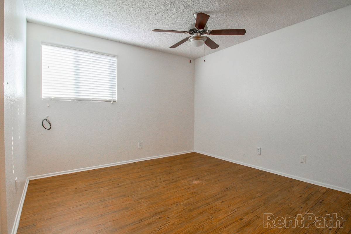 Apartment for rent at 1510 N 48th St, Phoenix, AZ 85008