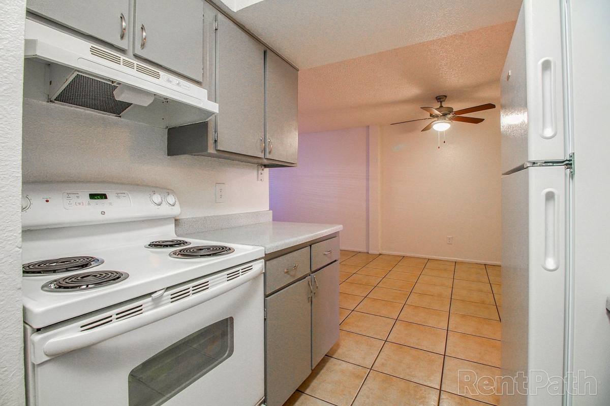 Apartment for rent at 1510 N 48th St, Phoenix, AZ 85008