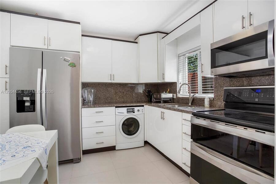 House for rent at 152 SW 20th Rd, Miami, FL 33129