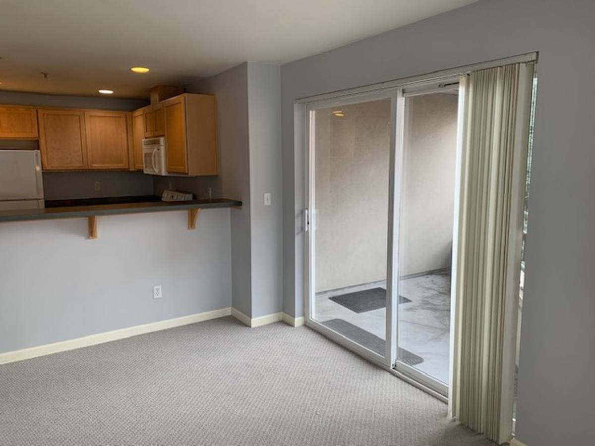 Apartment for rent at 528 3rd Ave W, Seattle, WA 98119