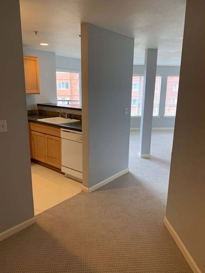 Apartment for rent at 528 3rd Ave W, Seattle, WA 98119