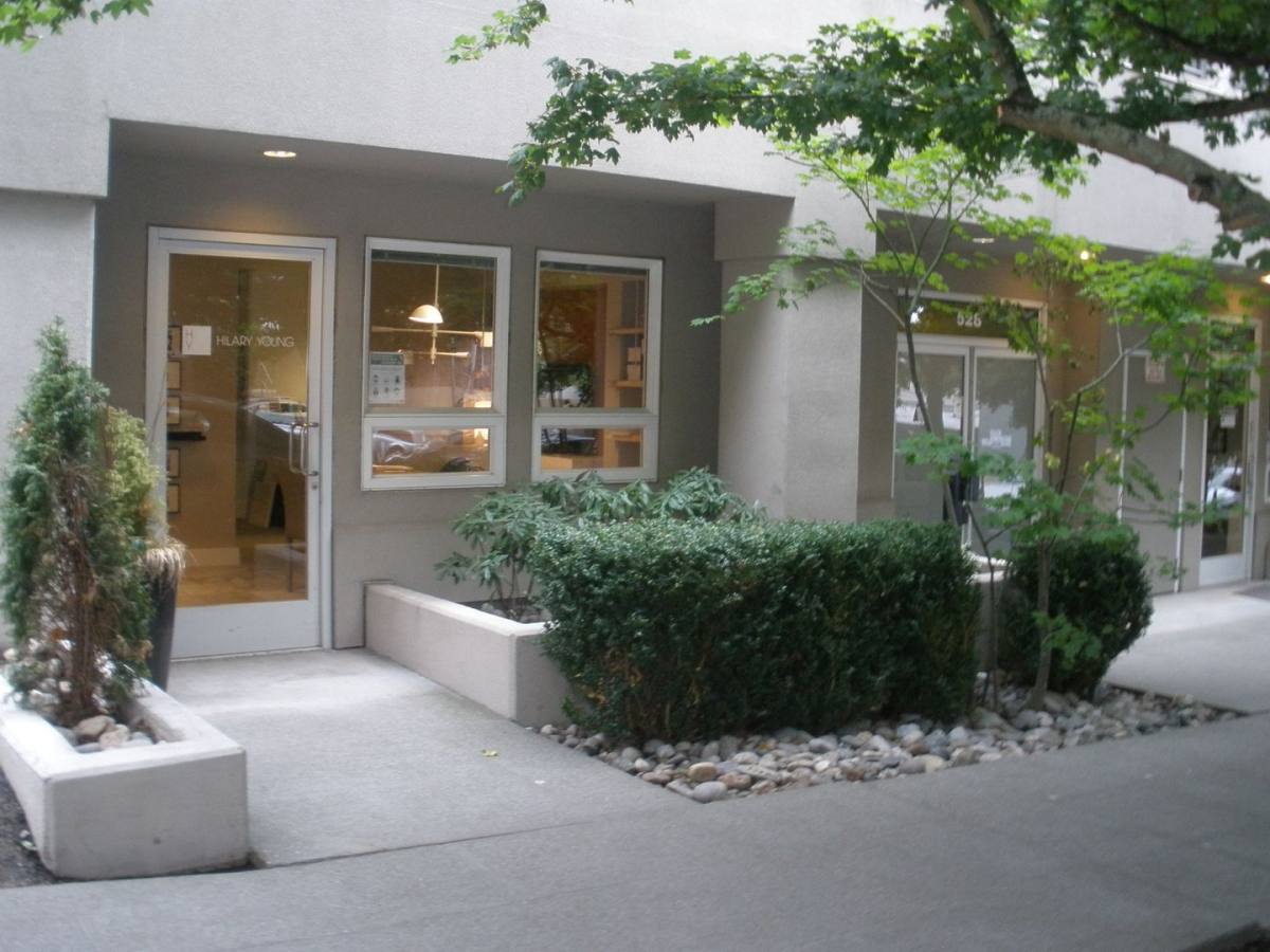 Apartment for rent at 528 3rd Ave W, Seattle, WA 98119