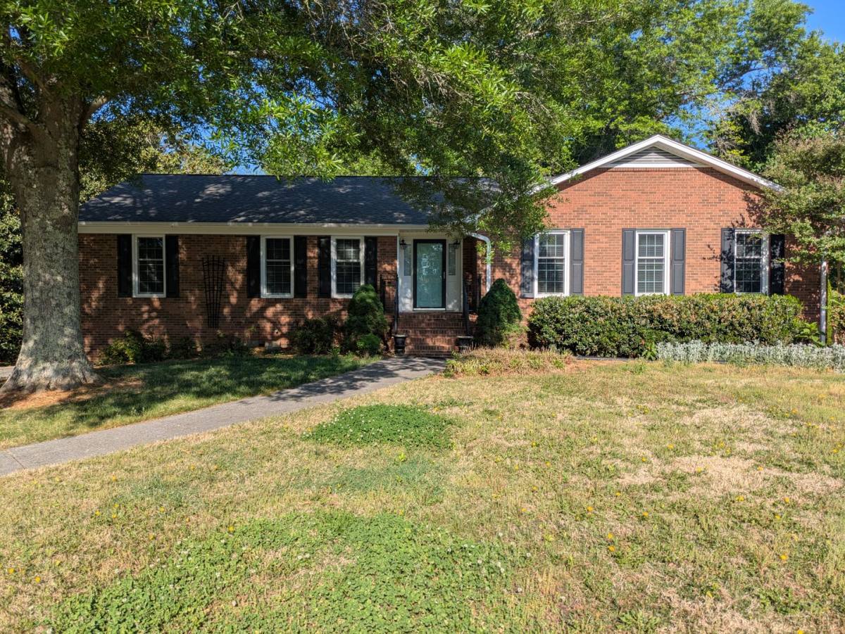 House for rent at 6913 Crandall Court, Clemmons, NC 27012