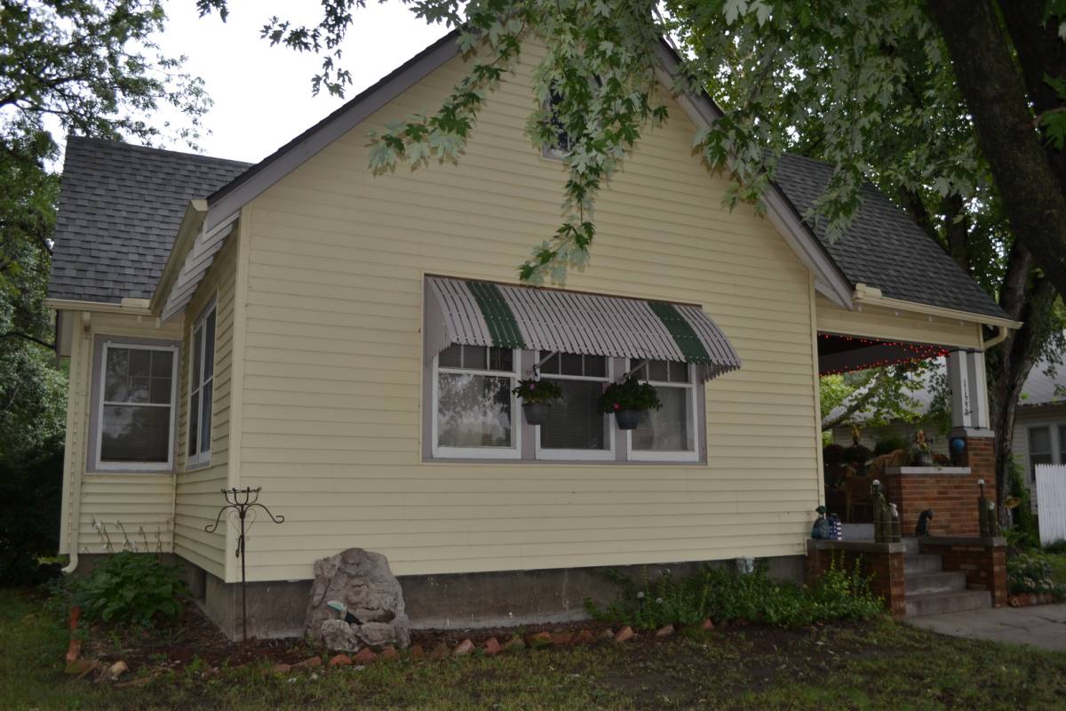 House for rent at 1122 6th St, Clay Center, KS 67432