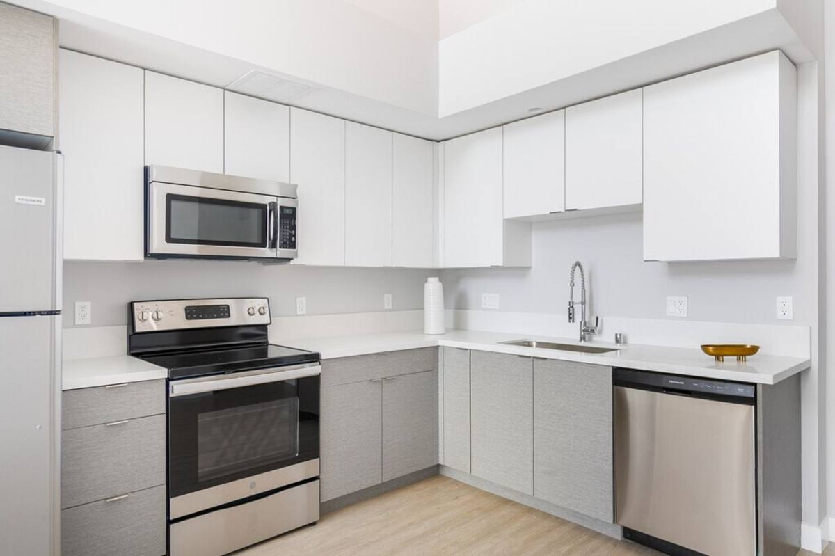 Apartment for rent at 326 S Reno St, Los Angeles, CA 90057