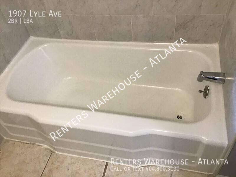 Townhouse for rent at 1907 Lyle Ave, Atlanta, GA 30337