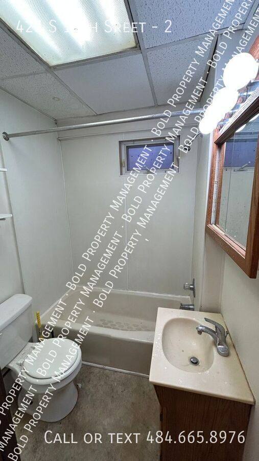 Apartment for rent at 425 S 15th Sreet #2, Reading, PA 19602