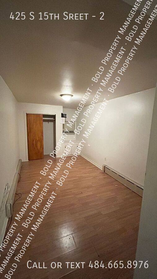 Apartment for rent at 425 S 15th Sreet #2, Reading, PA 19602