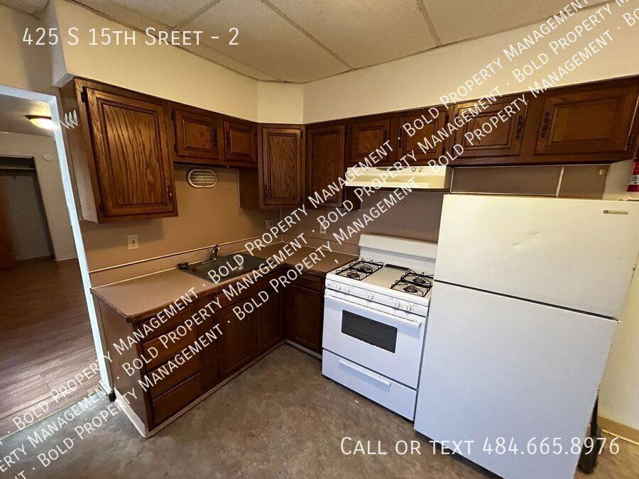 Apartment for rent at 425 S 15th Sreet #2, Reading, PA 19602