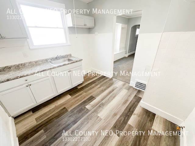Apartment for rent at 3412 W 117th St #DOWN, Cleveland, OH 44111