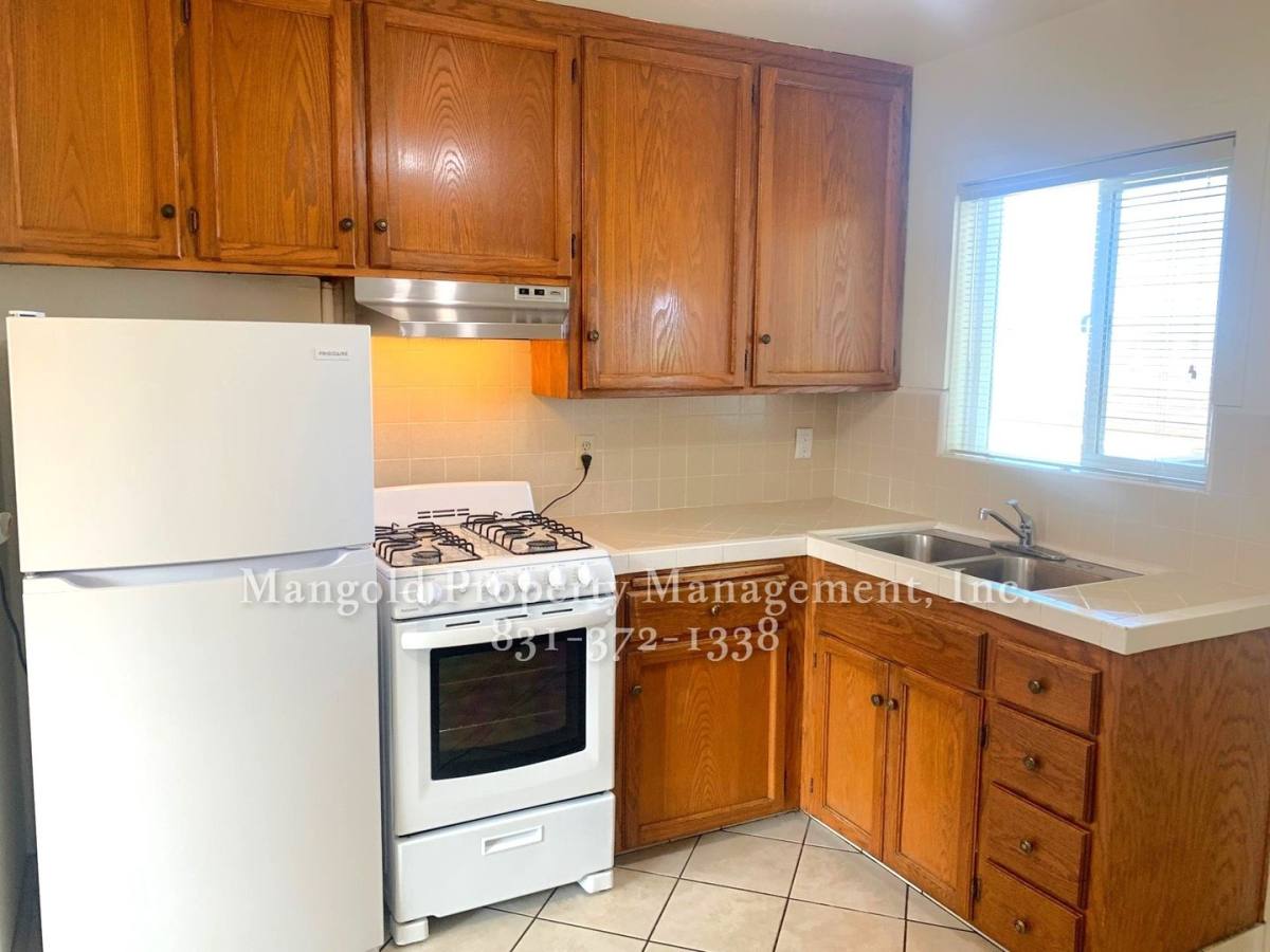 Apartment for rent at 431 Monroe St, Monterey, CA 93940