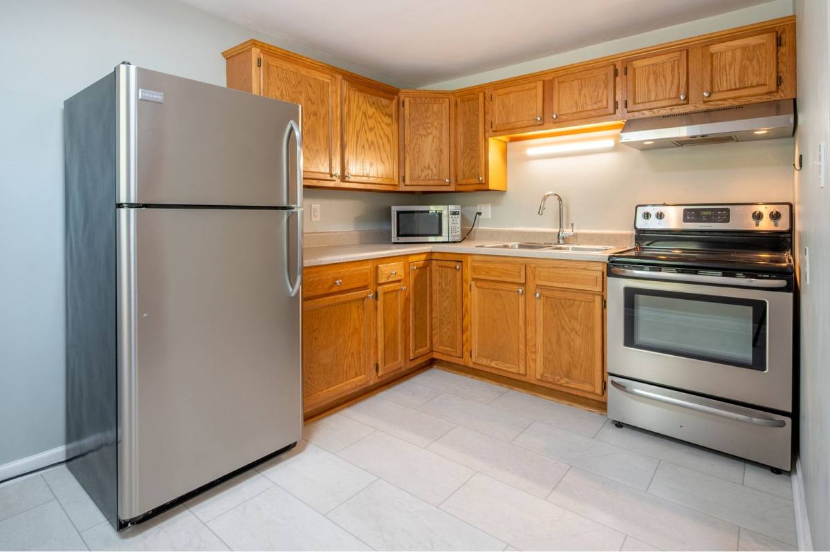 Apartment for rent at 2561 Rutrough Rd, Roanoke, VA 24014