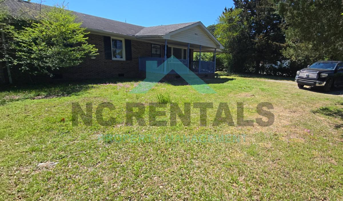 House for rent at 900 Greenwood Blvd, Tarboro, NC 27886