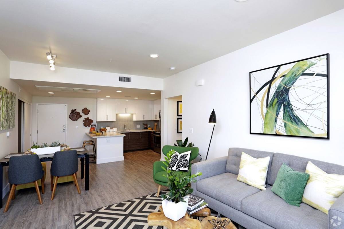 Apartment for rent at 986 Broadway, Chula Vista, CA 91911