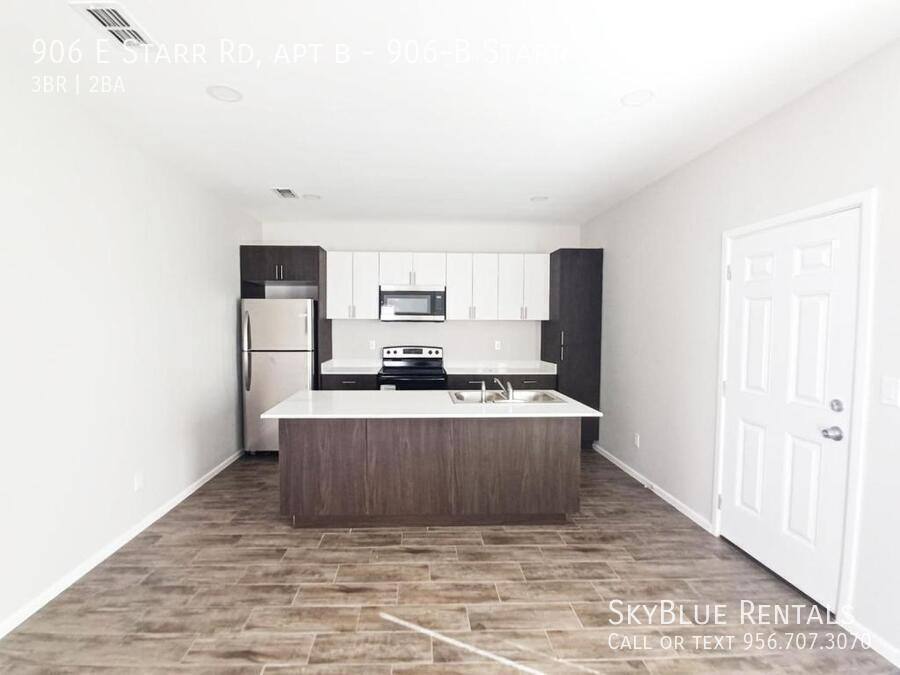 Apartment for rent at 906 E Starr Rd #B, Mercedes, TX 78570