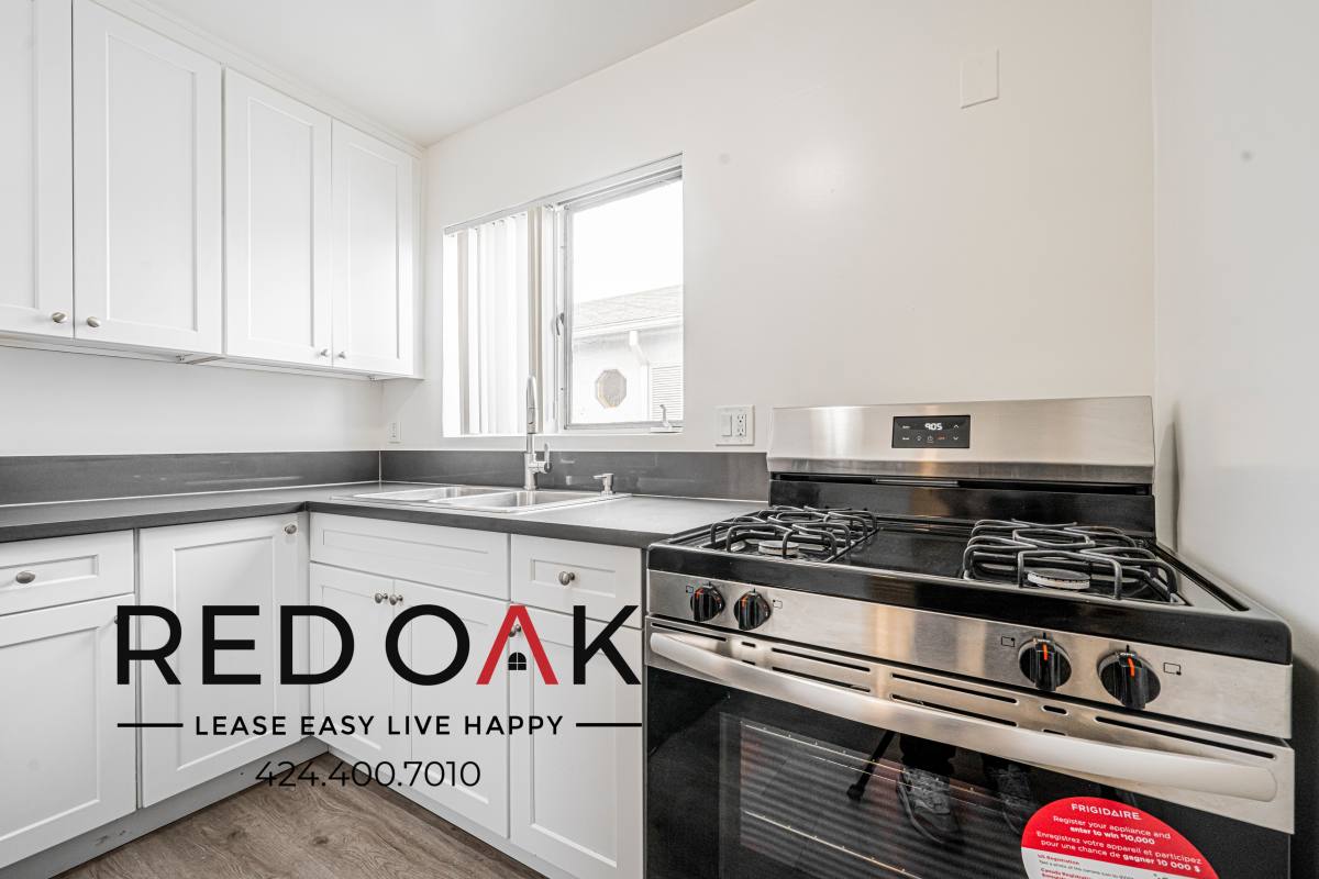 Condo for rent at 1016 S Wooster St #4, Los Angeles, CA 90035