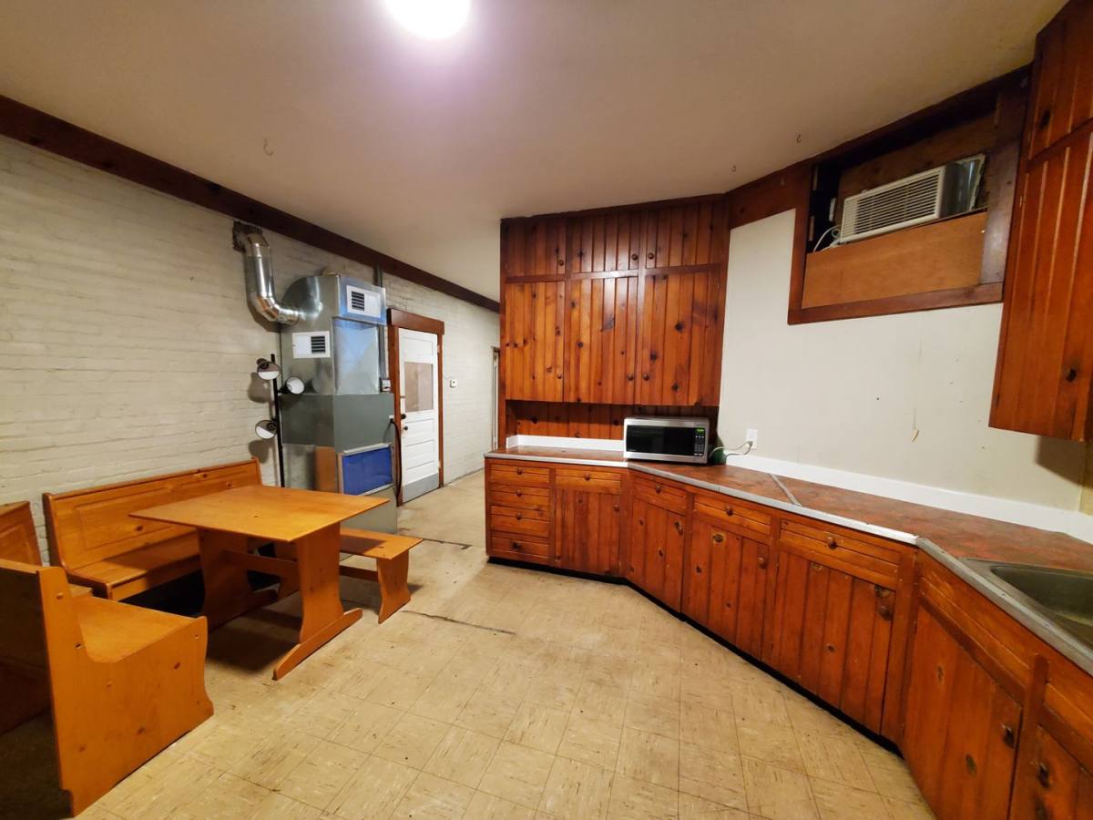 Apartment for rent at 1003 5th St, Clay Center, KS 67432