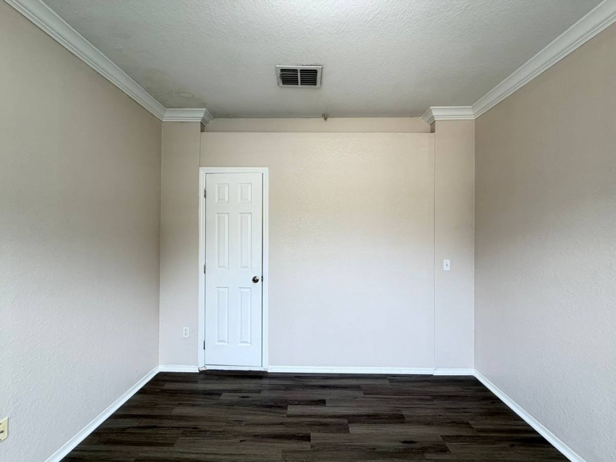 Apartment for rent at 3319 S Kirkman Rd, Orlando, FL 32811