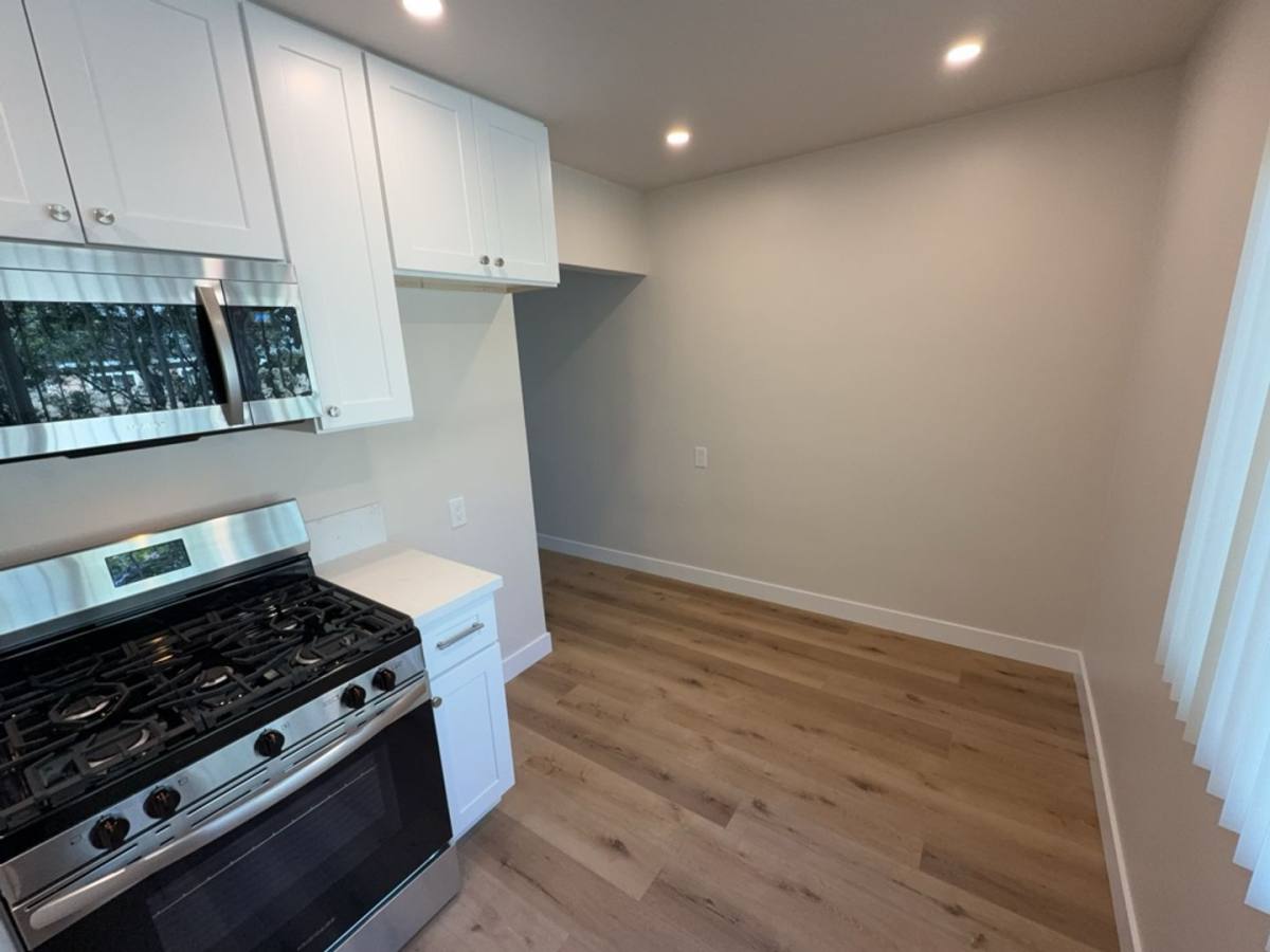 Apartment for rent at 267-269 W Elm Ave, Burbank, CA 91505