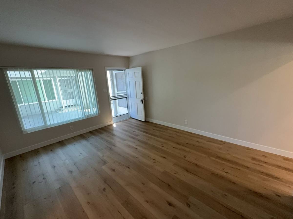Apartment for rent at 267-269 W Elm Ave, Burbank, CA 91505