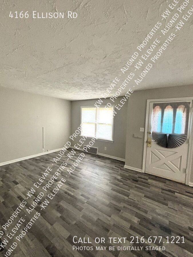 House for rent at 4166 Ellison Rd, Cleveland, OH 44121