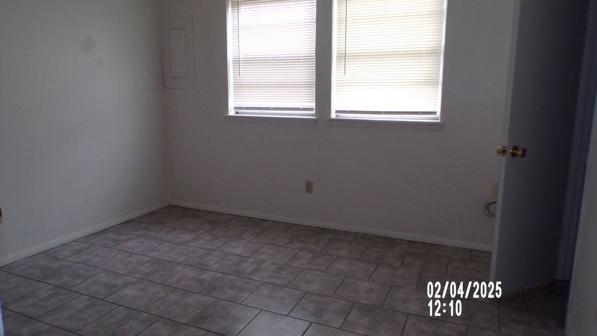 Apartment for rent at 7916 NW Crossland Circle, Lawton, OK 73505