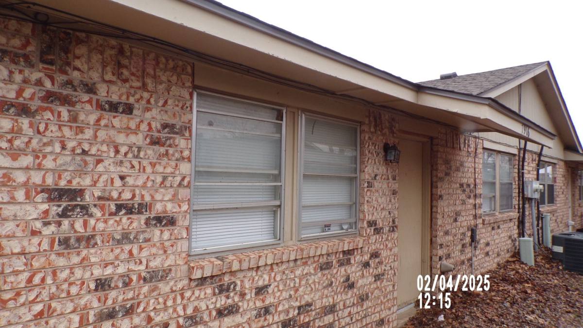 Apartment for rent at 7916 NW Crossland Circle, Lawton, OK 73505