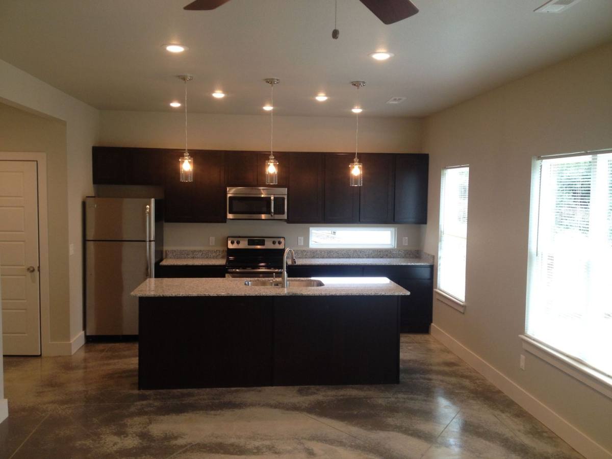 Apartment for rent at 2748 & 2750 W Wildwood Dr, Fayetteville, AR 72704