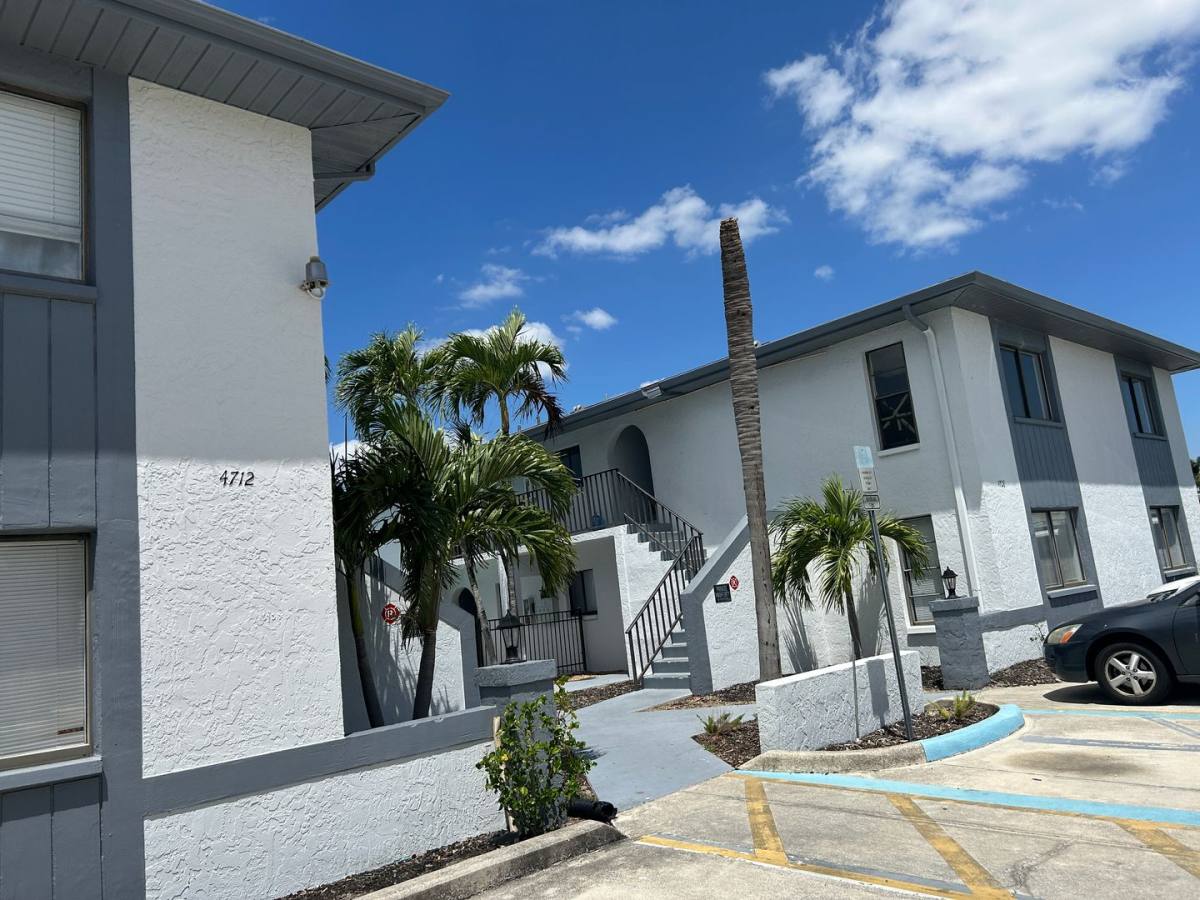 Apartment for rent at 4708 SE 5th Place, Cape Coral, FL 33904