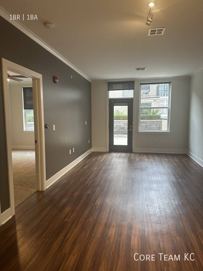 Apartment for rent at 1300 Baltimore Ave #2402, Kansas City, MO 64105
