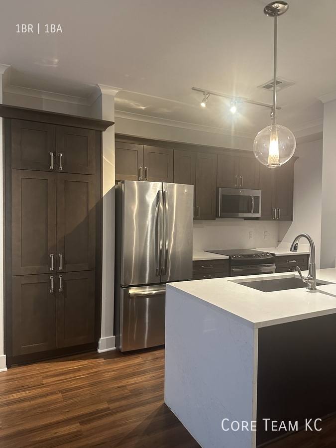 Apartment for rent at 1300 Baltimore Ave #2402, Kansas City, MO 64105
