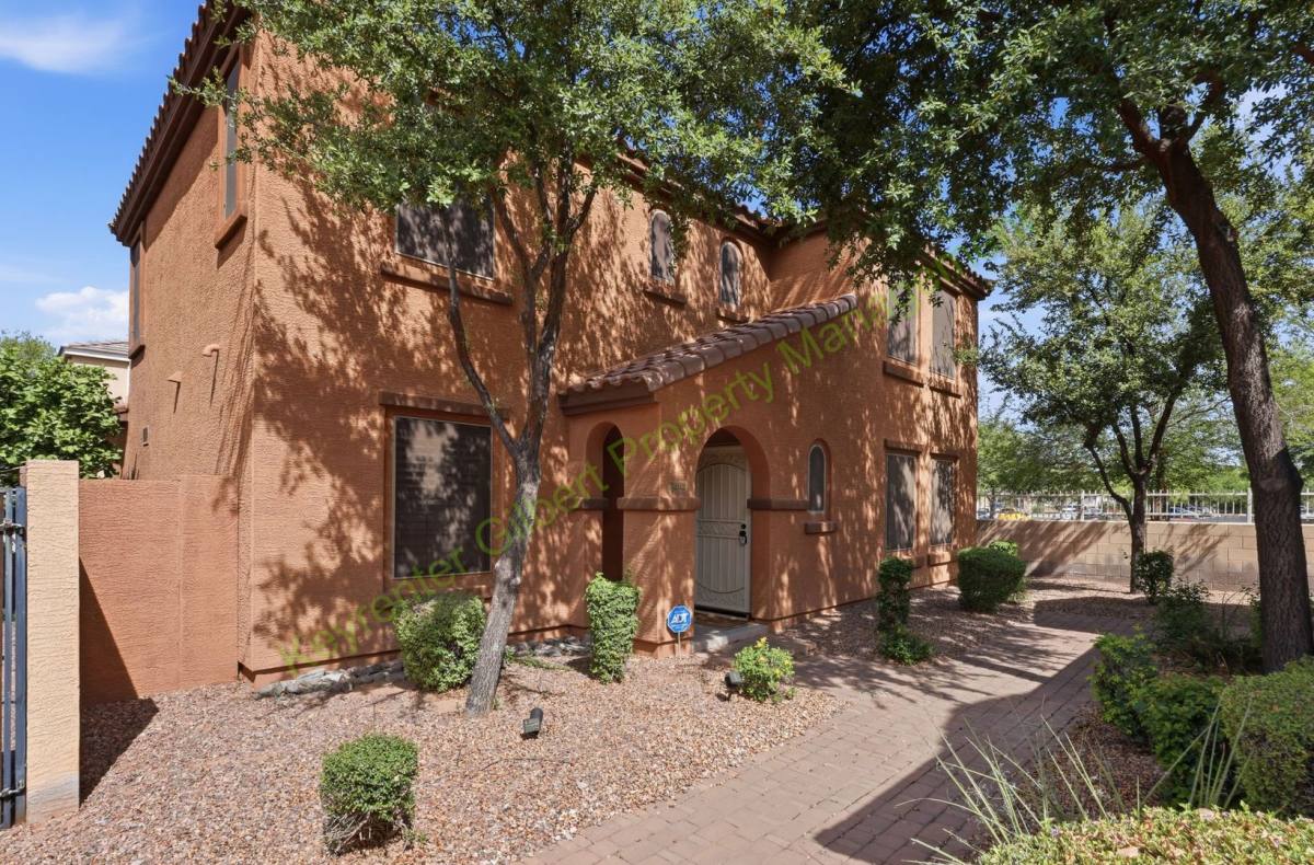 House for rent at 3262 E Milky Way, Gilbert, AZ 85295